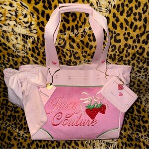 NWT Juicy Couture Exclusive Cherry Blossom Retro Strawberry Daydreamer Tote